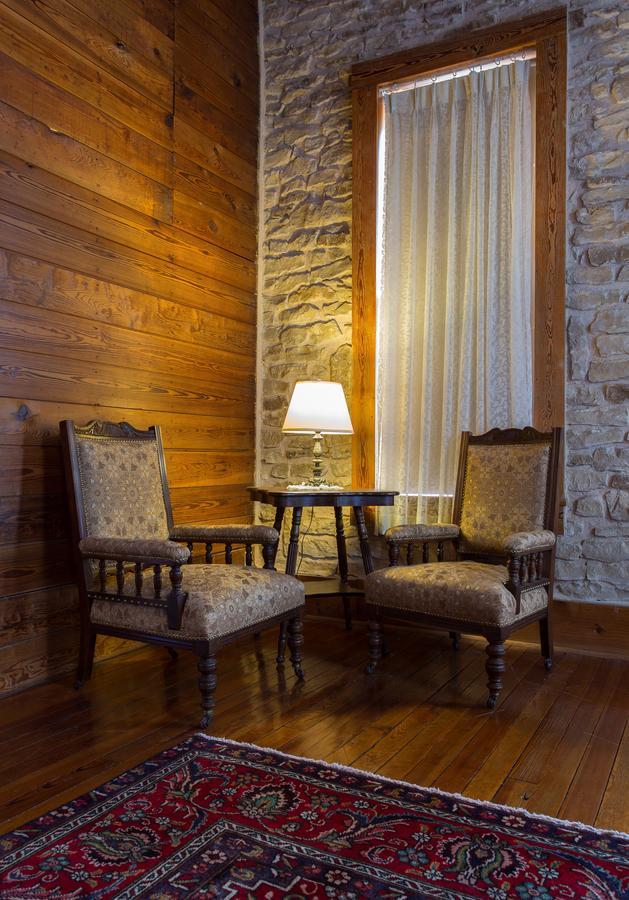Upstairs Inn Hico 외부 사진